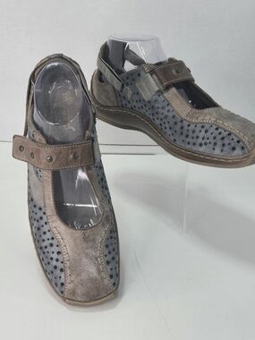 Rieker Daisy Perforated Mary Jane Flats in Gray and Taupe Leather Womens Size 11